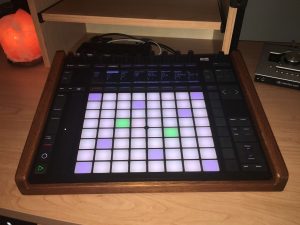San MG Ableton Push 2 Wooden Stand - Top with Ableton Push
